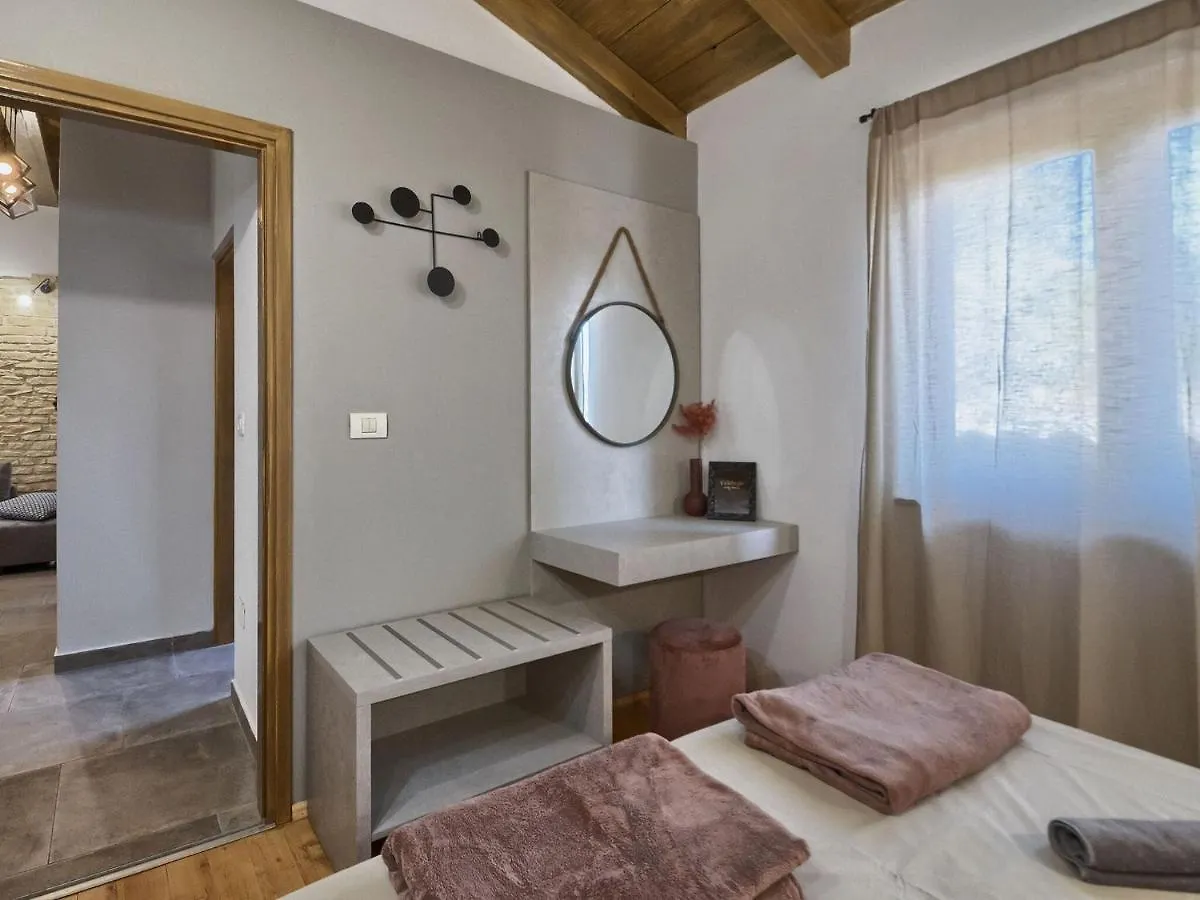 Spacious Holiday Home 1 Km From The Sea Fazana