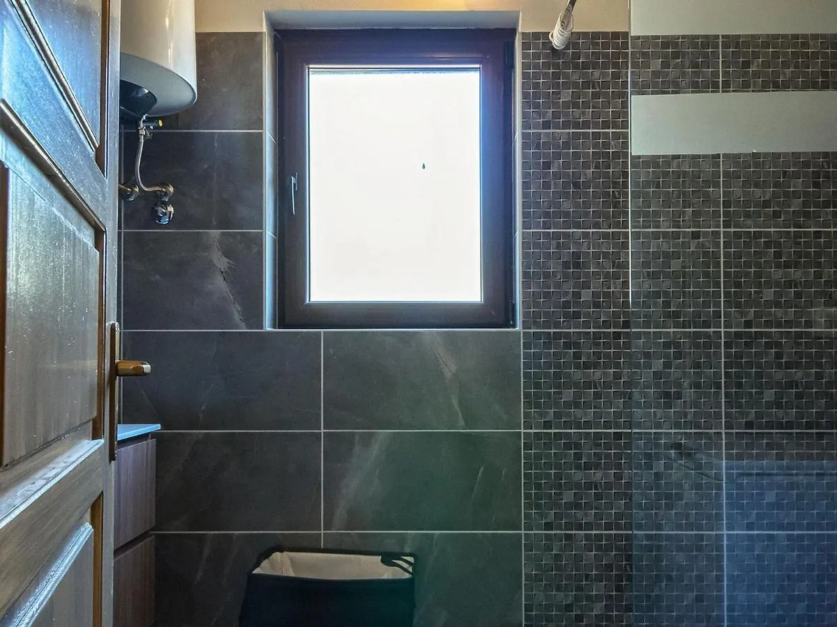 Spacious Holiday Home 1 Km From The Sea Fažana